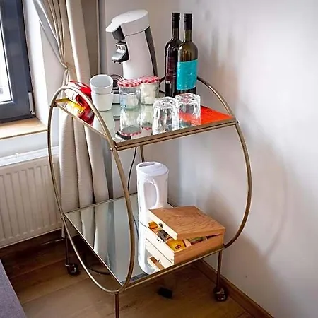 Quartier Leonard Bed and Breakfast Γάνδη