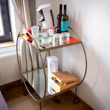 Quartier Leonard Bed and Breakfast 3*